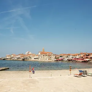 Apartment Downtown, Umag