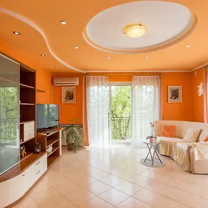Apartment Dean, Umag